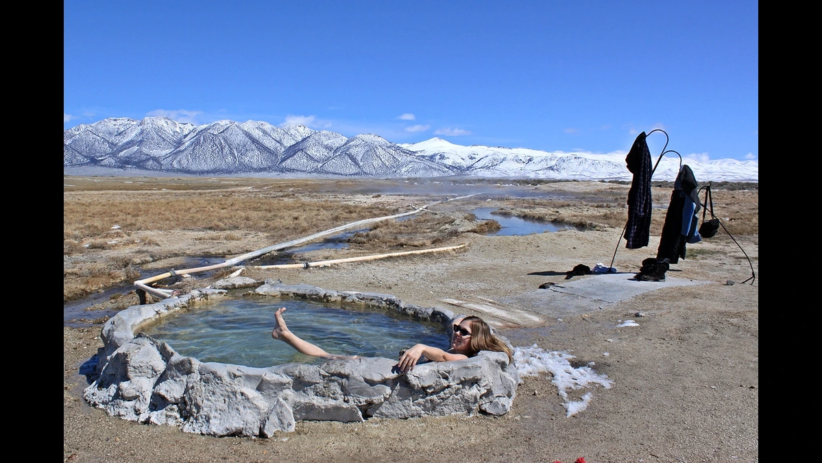 hilltop hot springs